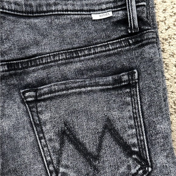 ππ MOTHER The Stunner Zip Ankle Step Fray Jeans | Train Stops Gray Womenβs Sz 25 - Picture 4 of 9